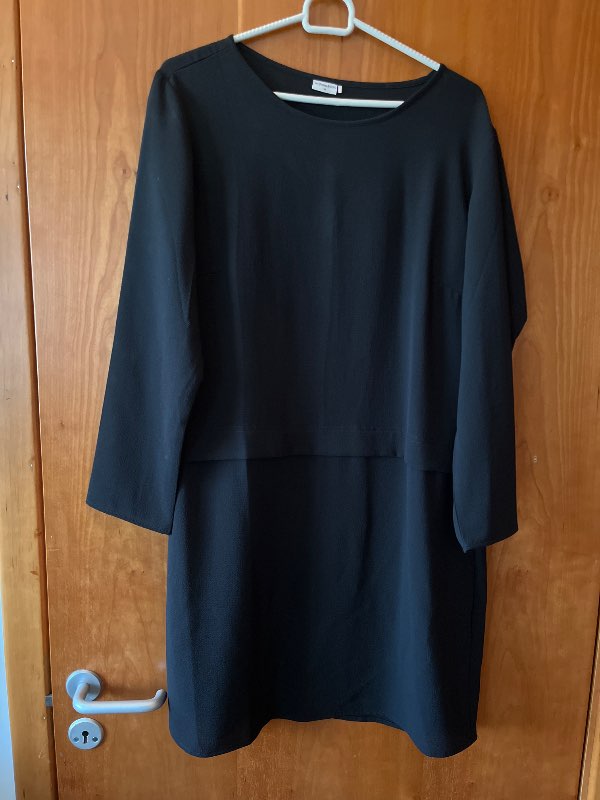 Kjóll svartur stuttur Jacqueline st.38