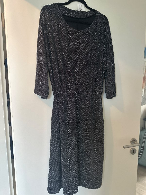 Svartur glimmer kjóll M/L