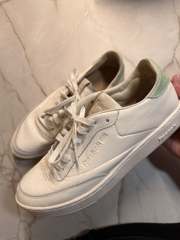 Reebok skór