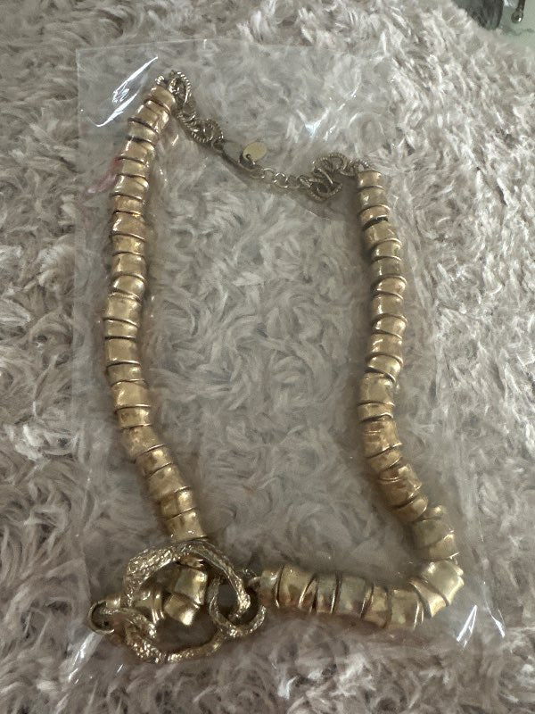 Gold necklace 3 rings