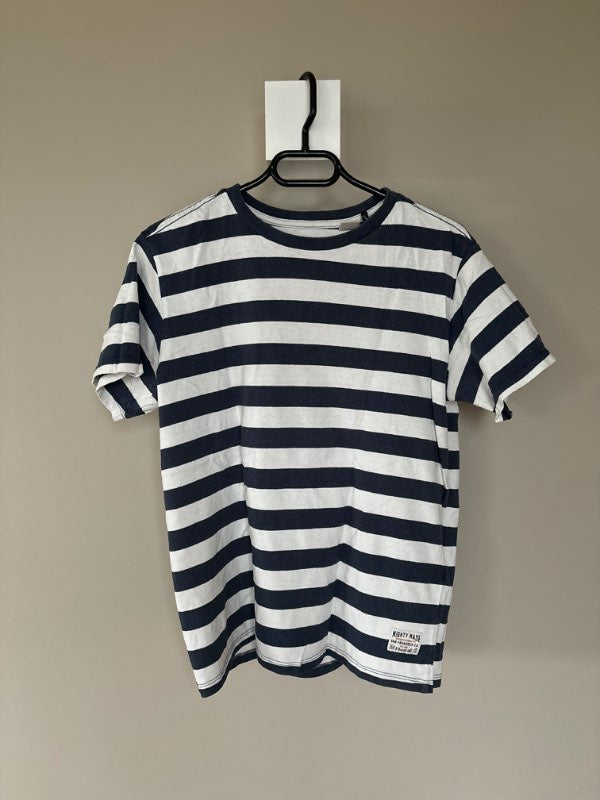 Levis bolur KK
