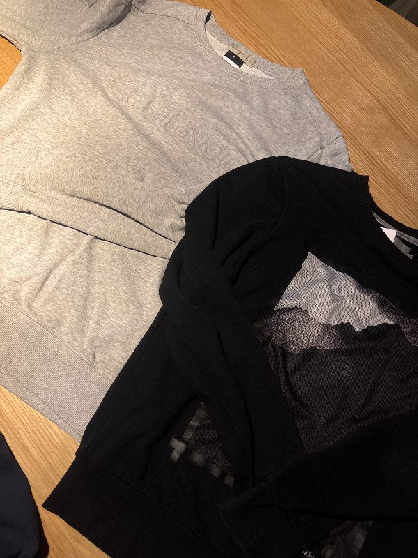 Calvin Klein - c-neck