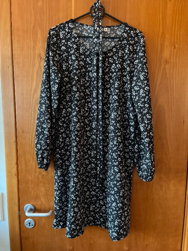 Svartur kjóll m/belti Vila st.s