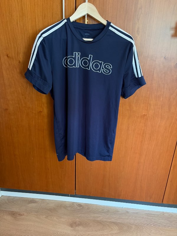 Adidas bolur