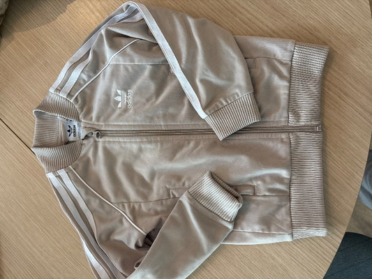 Adidas peysa ljós