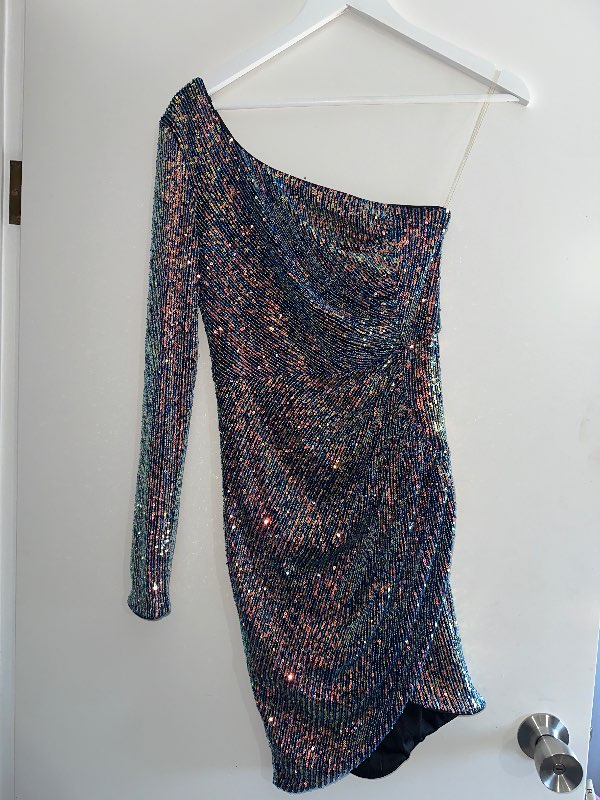 One off shoulder kjóll