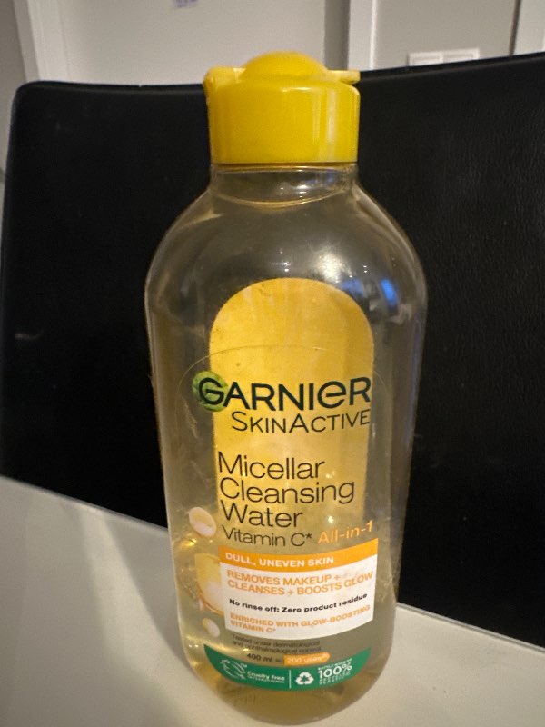 Garnier hreinsi vökvi mikið búið