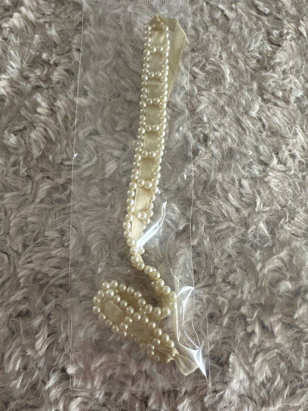 Braided light bracelet with beads
