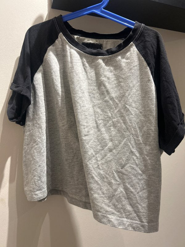 Grár crop top