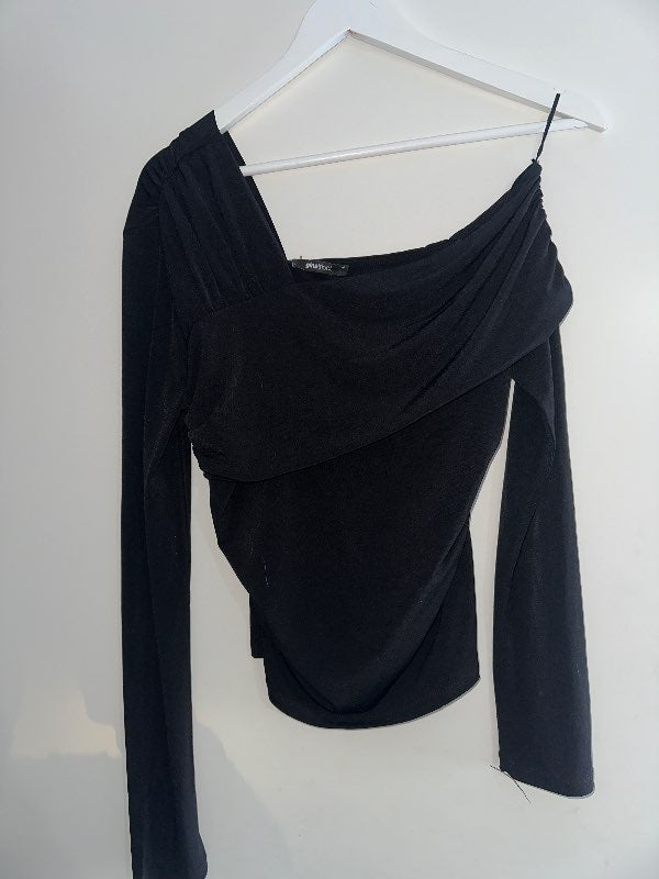 One off the shoulder bolur