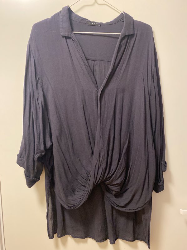 Svört Sisley-skyrta