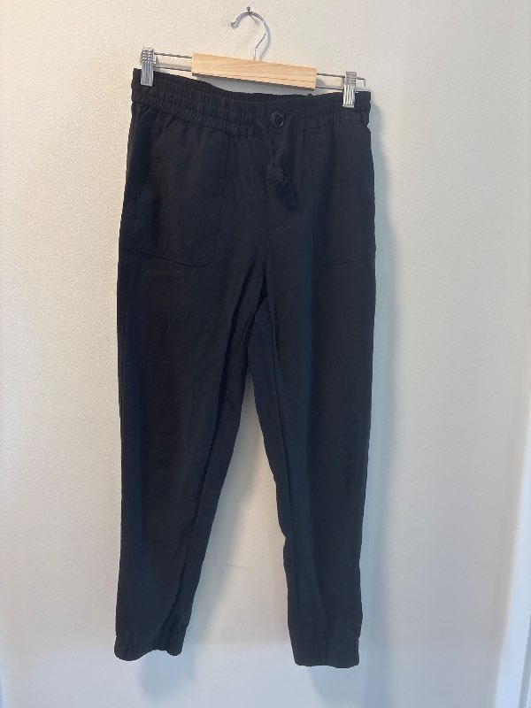 Black trousers