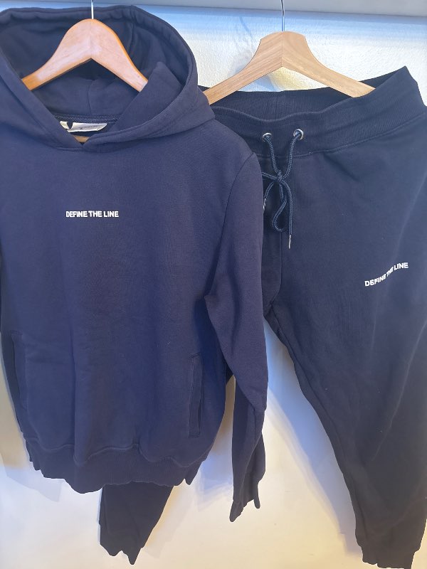 DTL sett - peysa+buxur