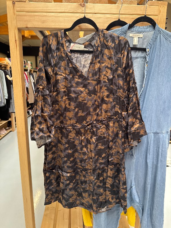 Munthe camo skyrtukjóll