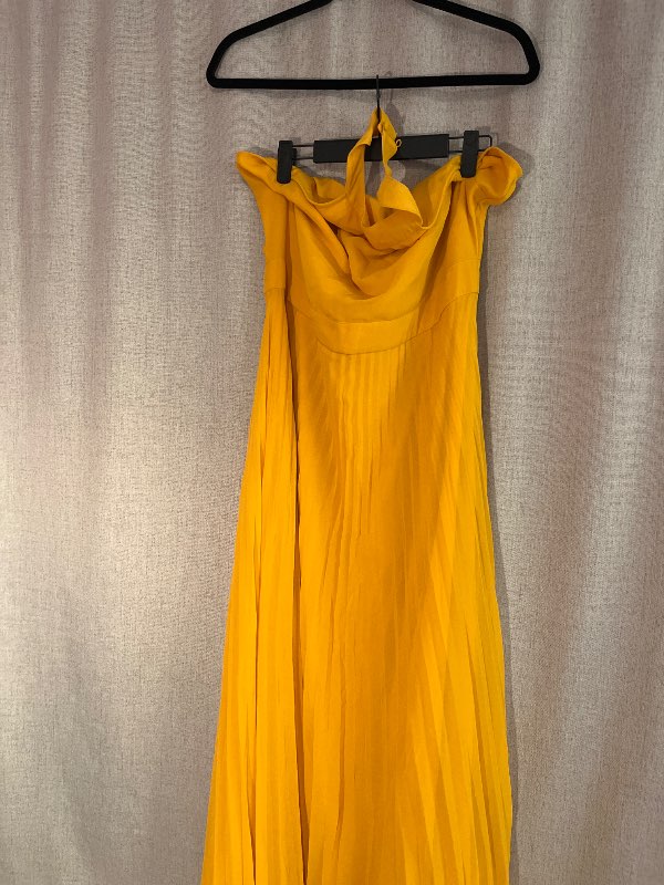 Asos gulur síðkjóll ónotaður