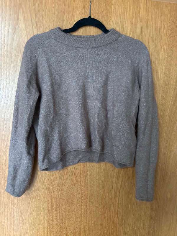 Cropped peysa ZARA