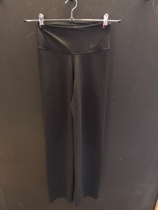 Nike flare leggings