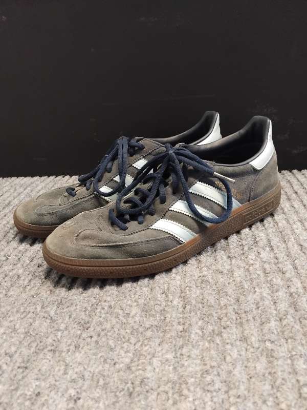 Adidas spezial