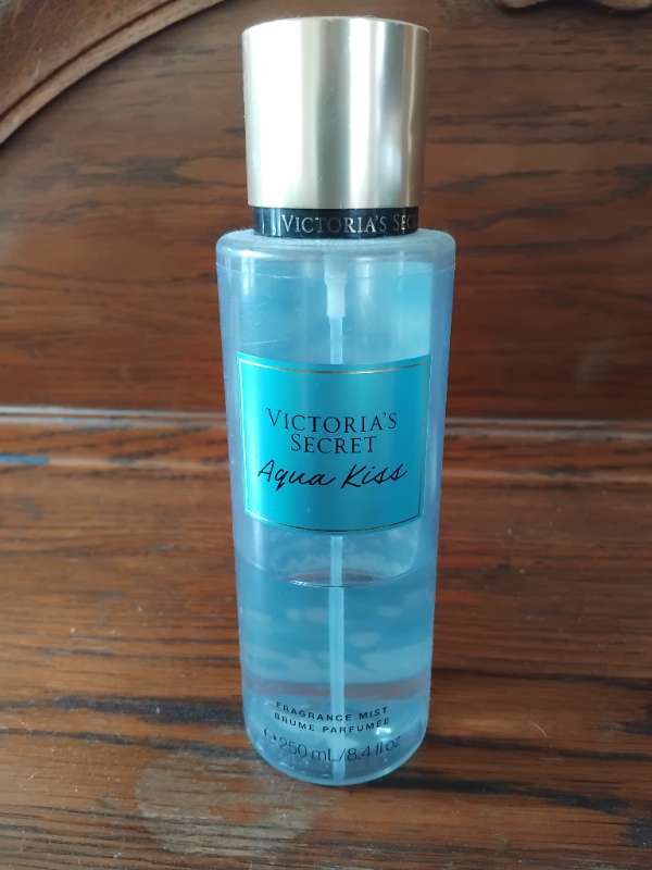 Victoria's secret aqua kiss