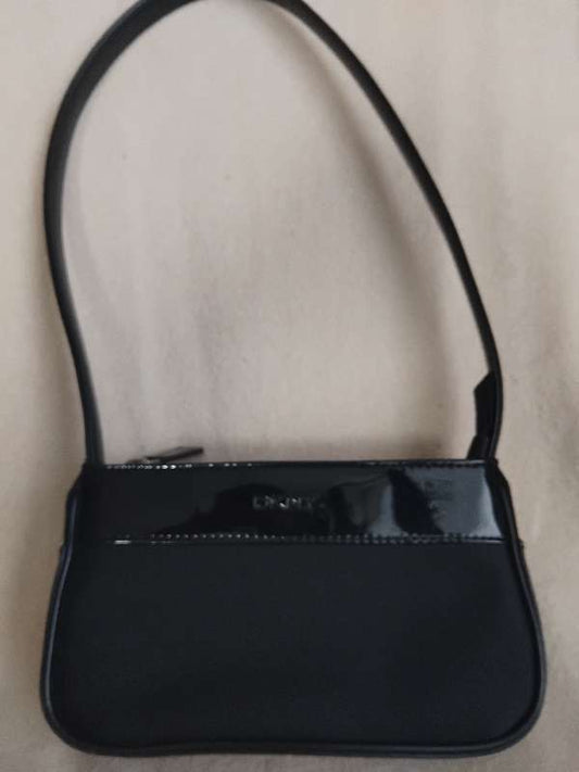 DKNY TASKA