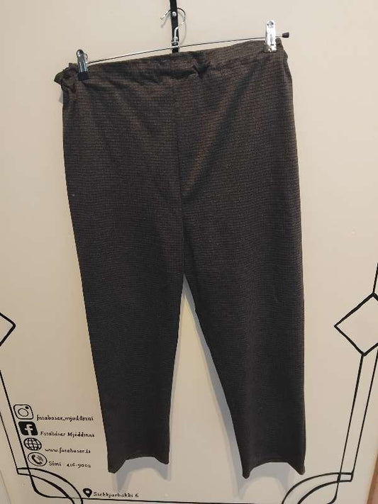 kvennbuxur brunar