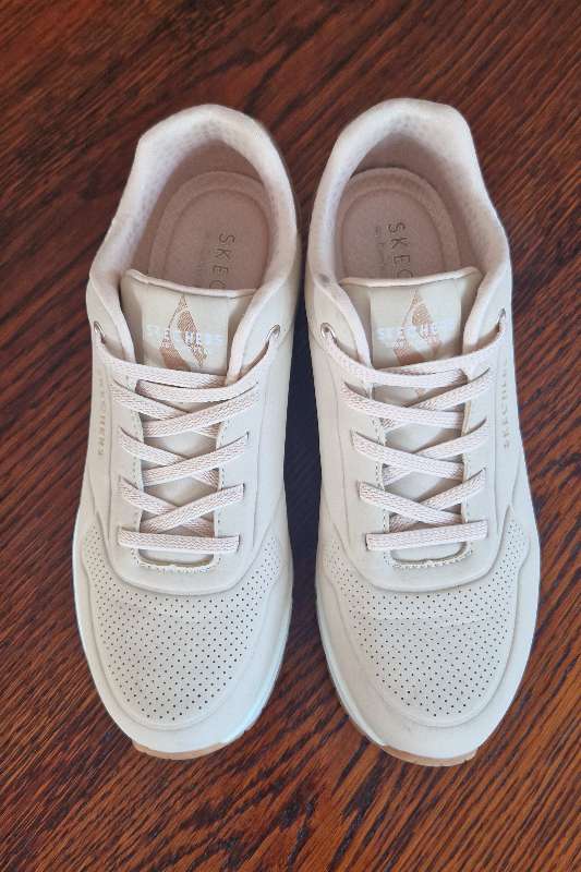 Skechers skór