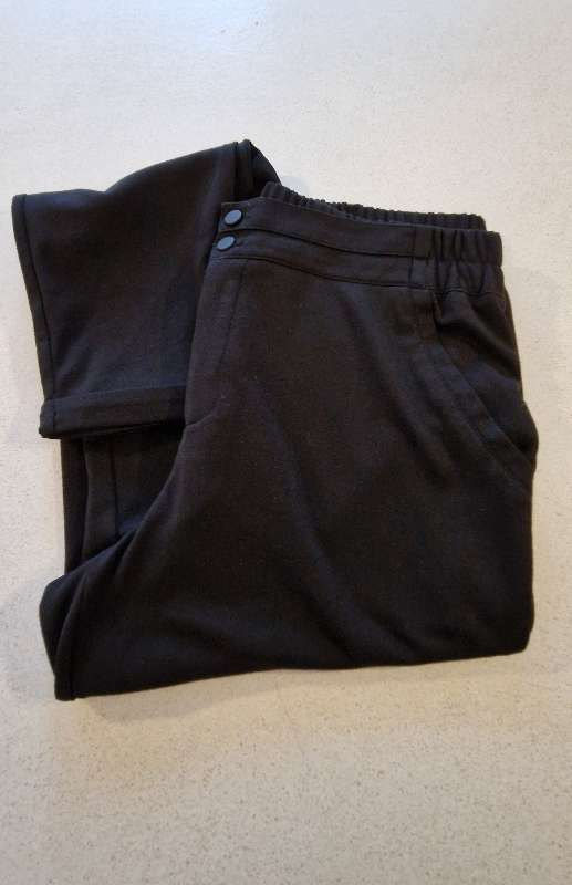 Buxur svartar FREE/QUENT