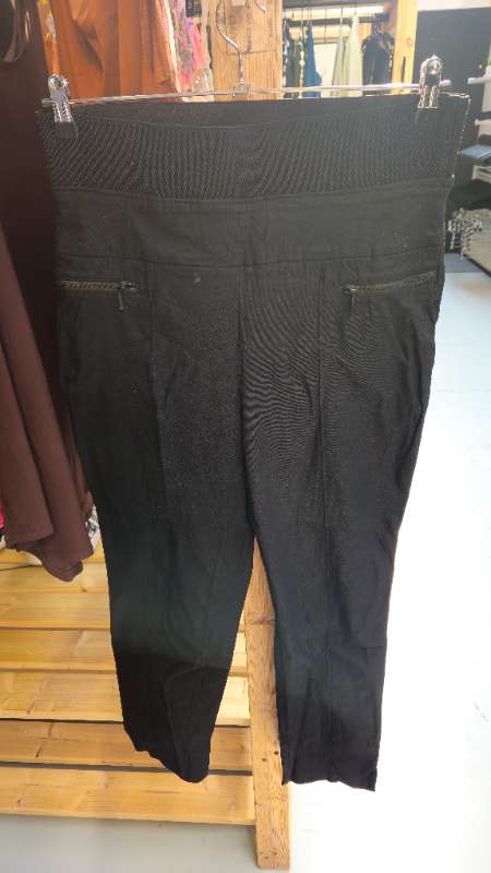 Buxur svartar Hilary Radley