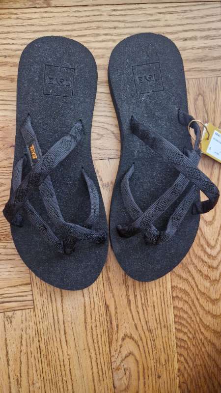 Teva sandalar nýir