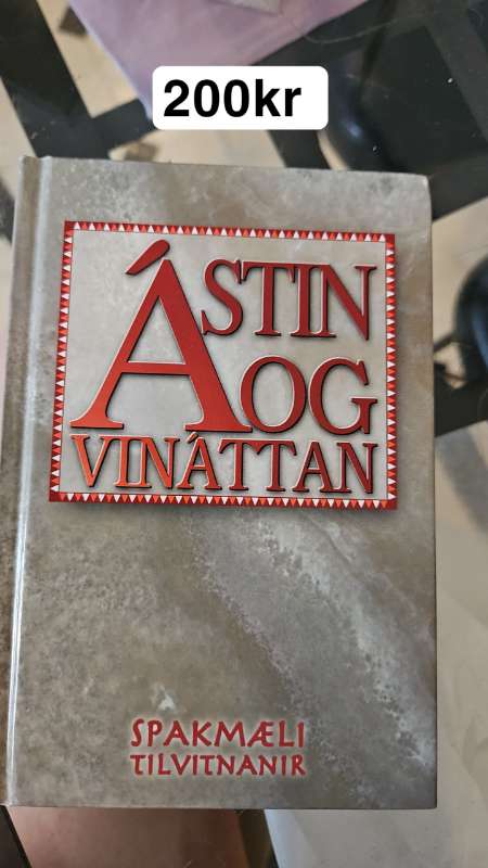 Bók àstin og vinàttan