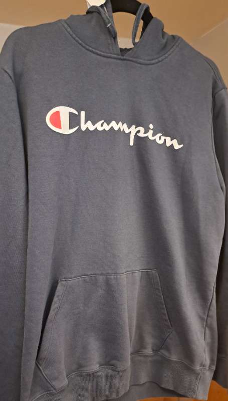 Grá Champion hettupeysa