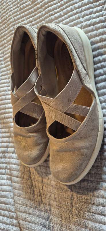Clarks skór