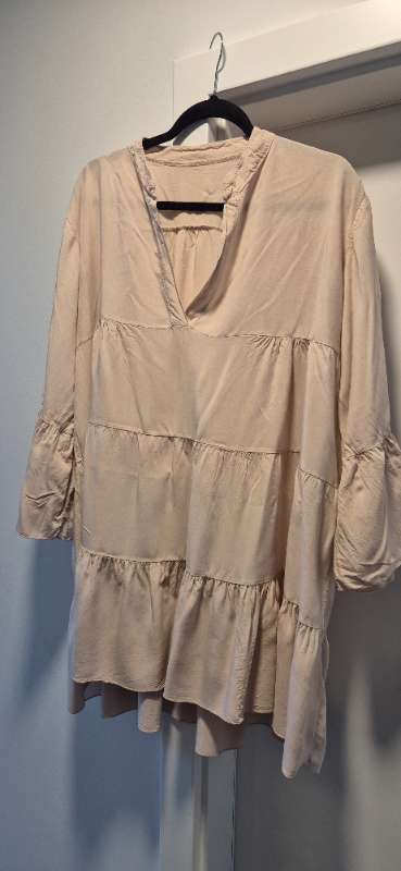 Bleikur kjóll