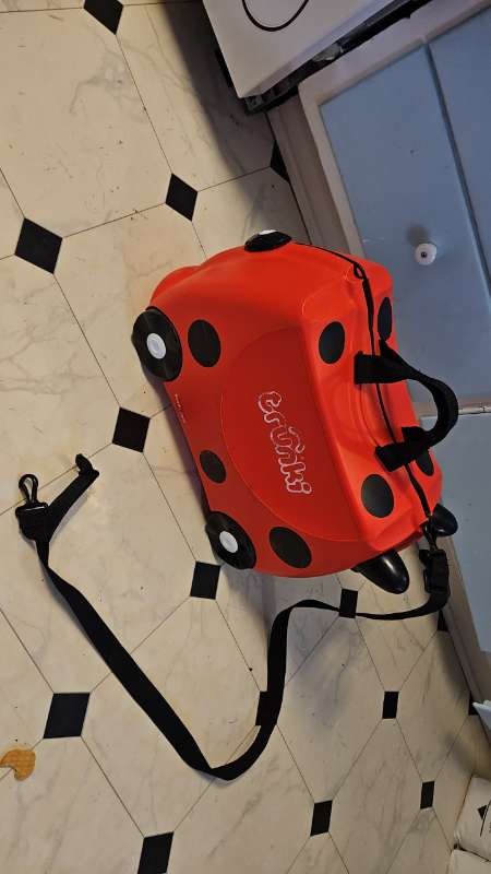 Trunki rauð ferdataska
