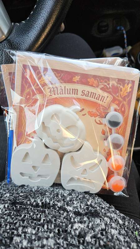 Màlum saman! 3Grasker 4dollur af lit og pensill