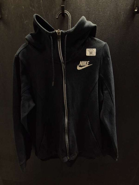 Nike hettupeysa