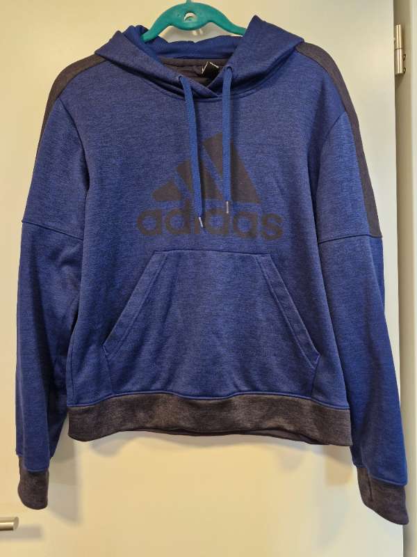 Adidas peysa