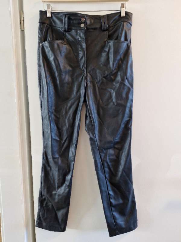H&M pleður buxur