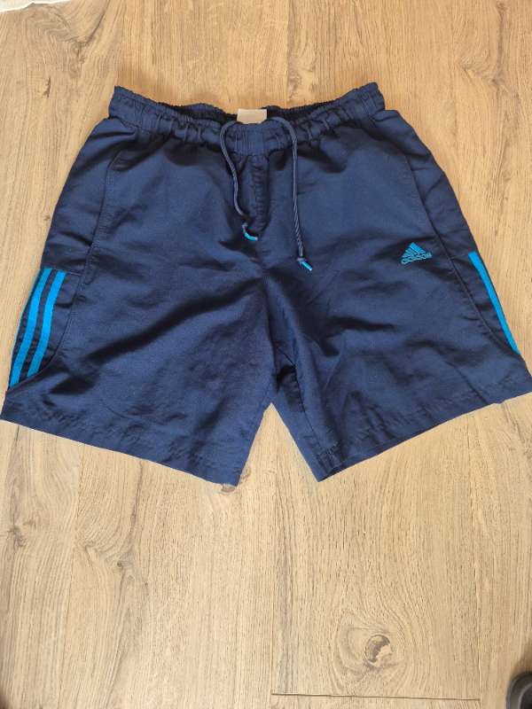 Adidas stuttbuxur