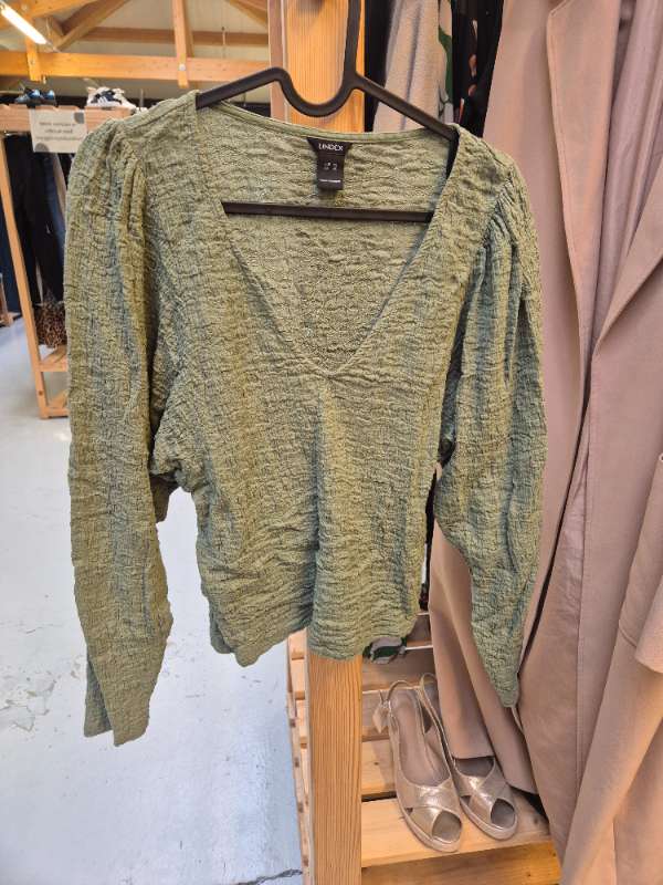 Skyrtubolur Lindex