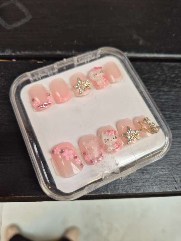 Hello kitty neglur