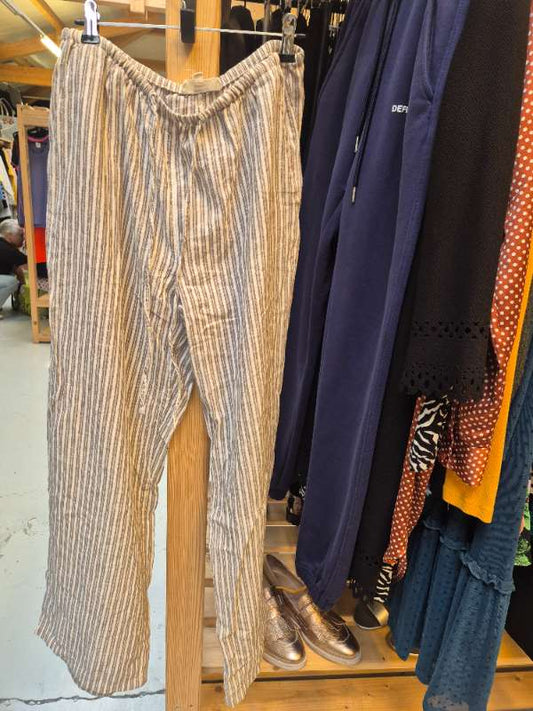 Gina tricot linen buxur
