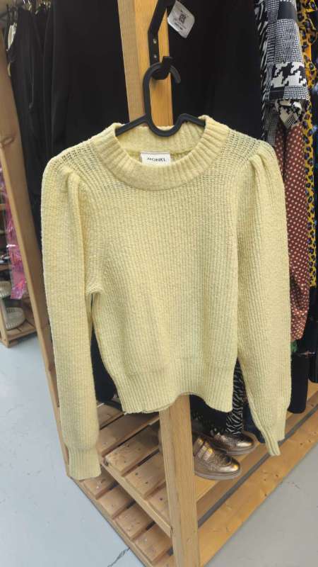 Peysa Gina tricot gul