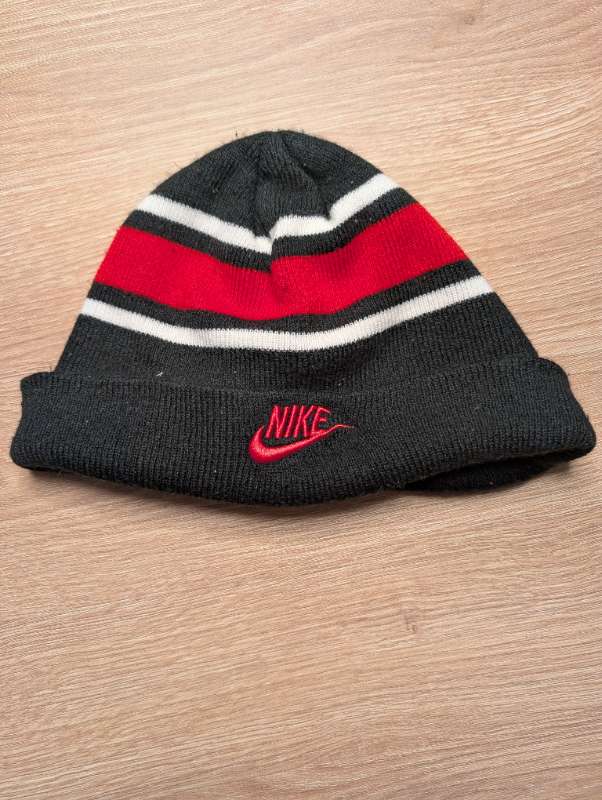 Nike húfa