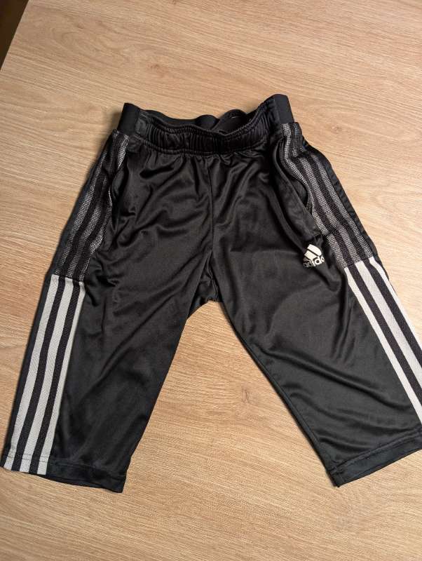 Adidas ⅔ buxur