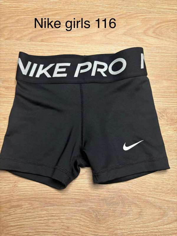 Nike Pro stuttbuxur