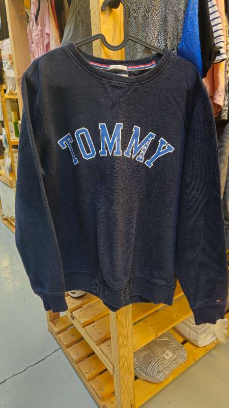 Tommy Hilfiger peysa