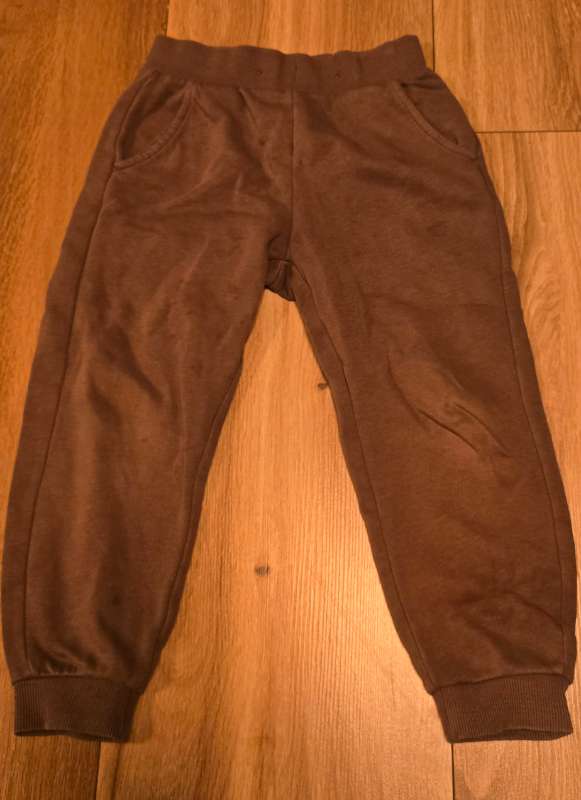 Lindex jogging buxur brúnar