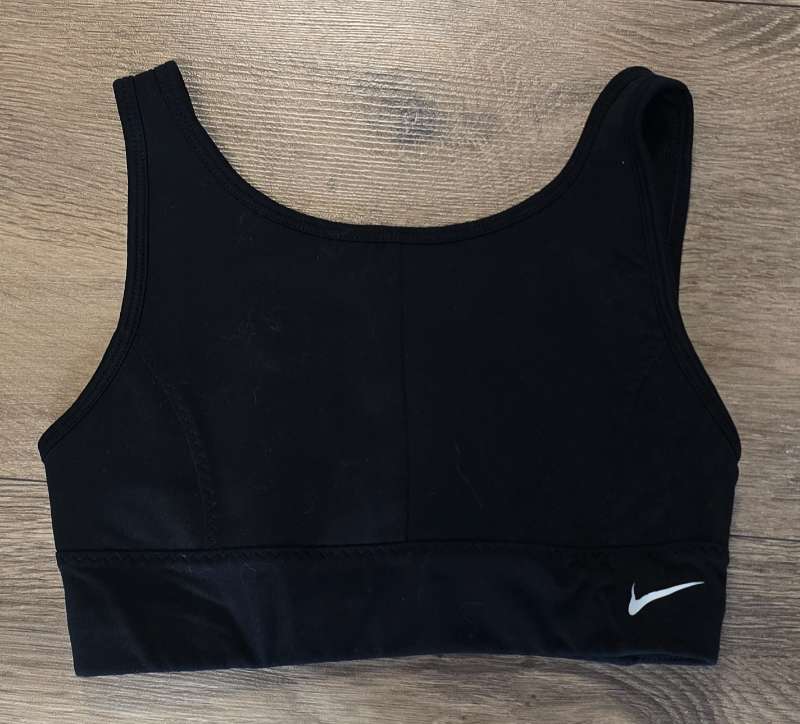 Nike íþróttatoppur