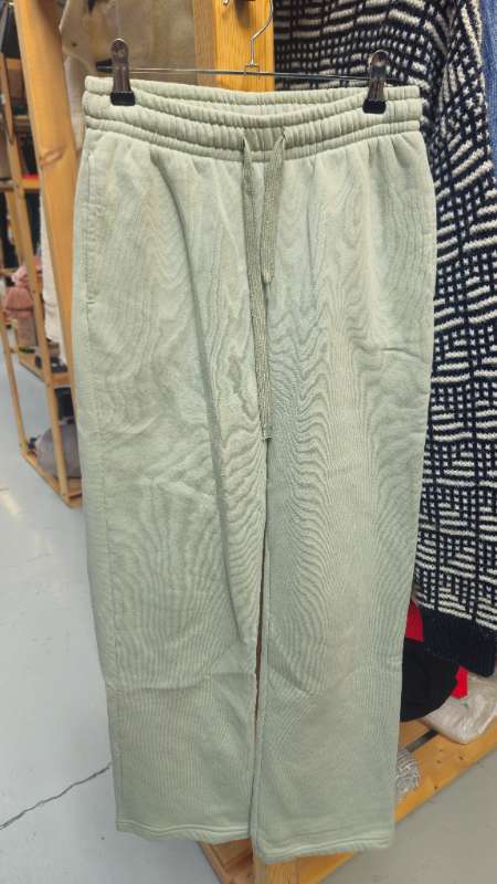 Gina Tricot joggingbuxur